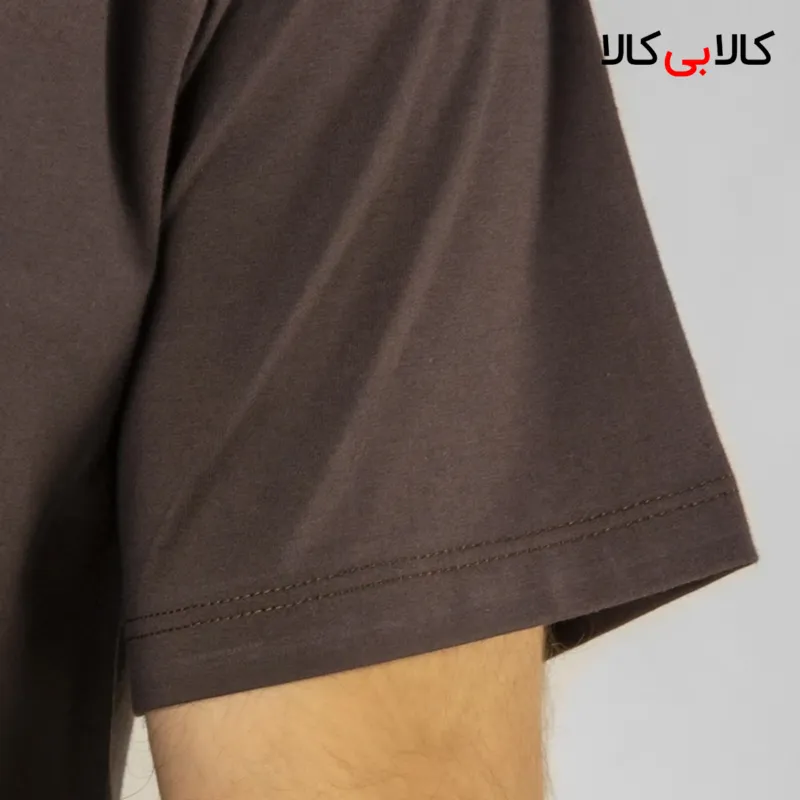تیشرت قهوه‌ای تیره ساده آستین کوتاه مردانه